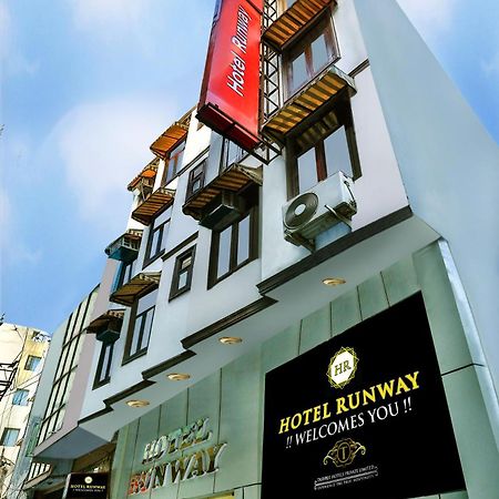 Airport Hotel Runway Nueva Delhi Exterior foto