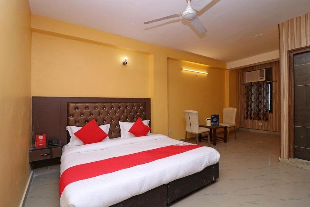 Airport Hotel Runway Nueva Delhi Exterior foto