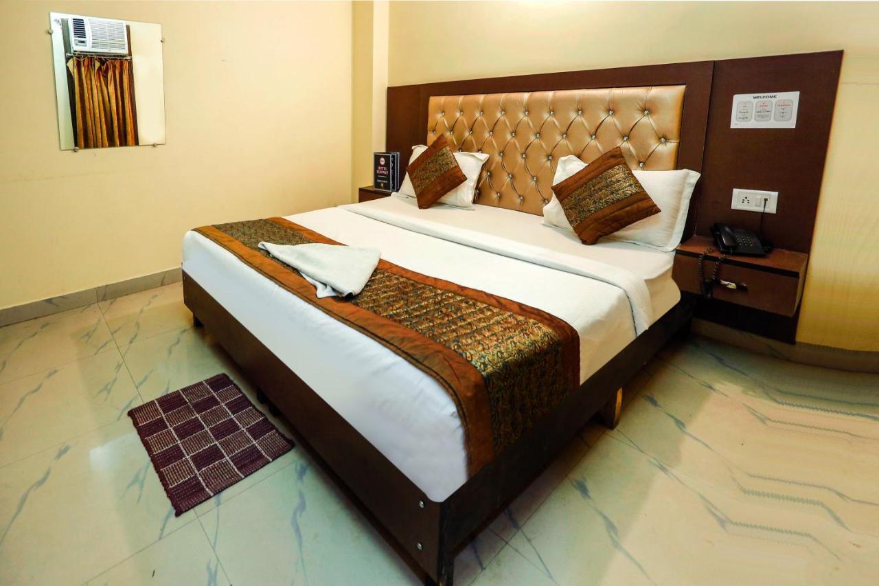Airport Hotel Runway Nueva Delhi Exterior foto