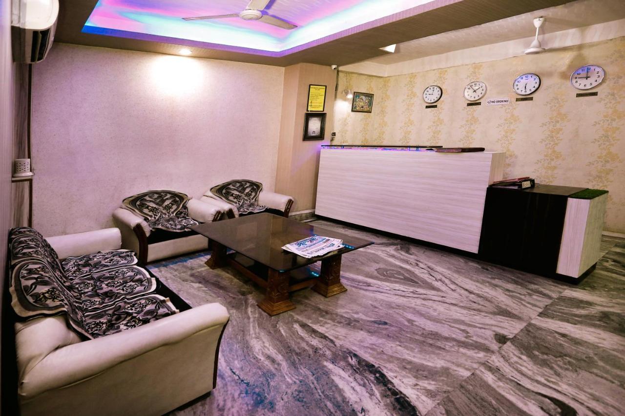Airport Hotel Runway Nueva Delhi Exterior foto