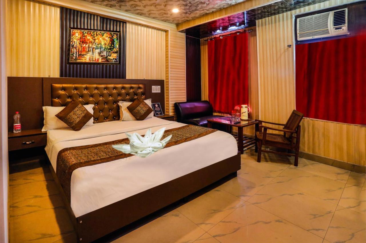 Airport Hotel Runway Nueva Delhi Exterior foto